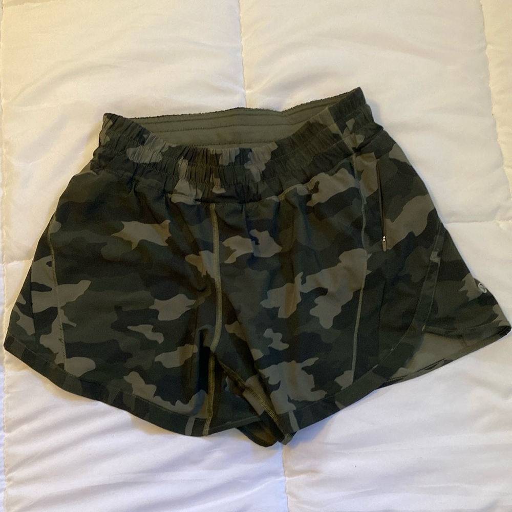 Lululemon Track That 5 Mid Rise Short (lined) Sz: 8